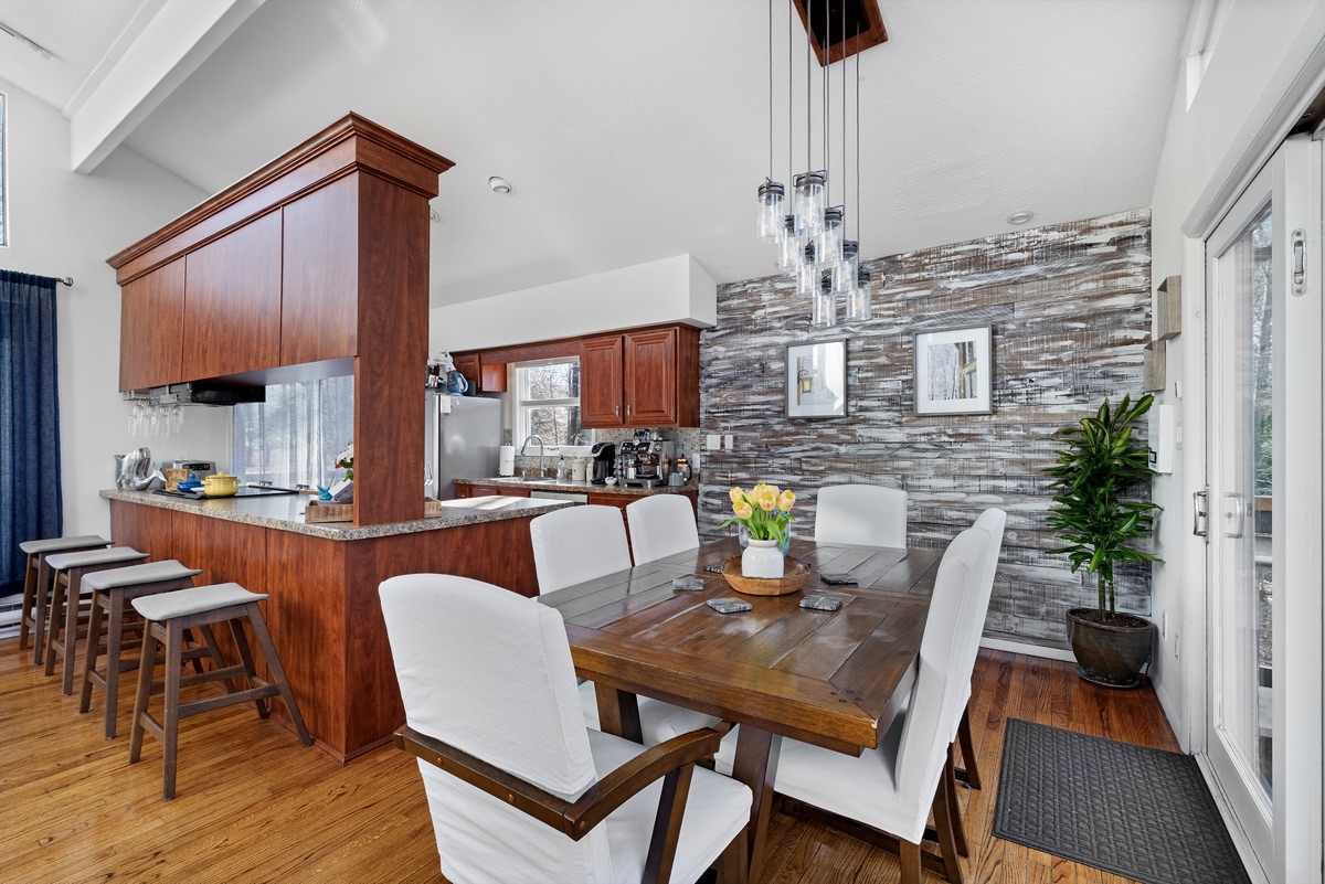Modern Luxury Retreat in the Poconos with panoramic windows—designed for comfort, style, and memorable stays.