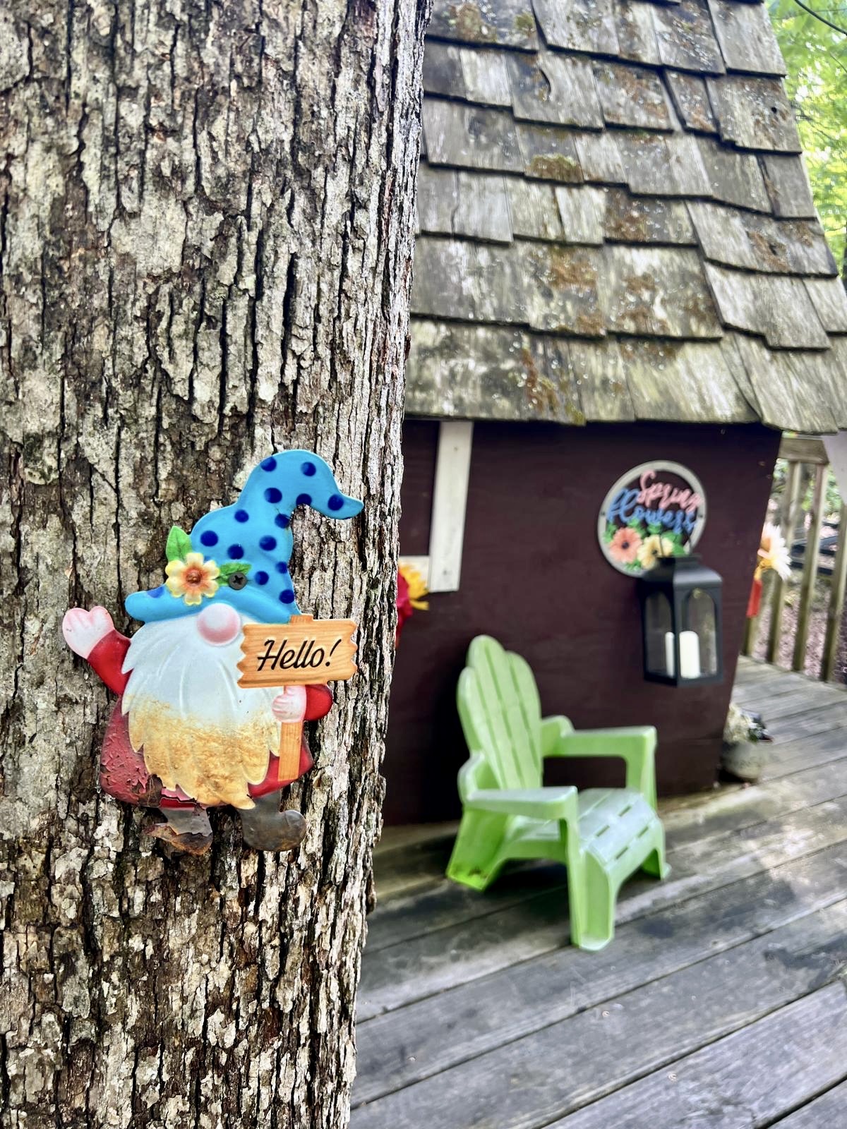 Cozy House — a peaceful retreat surrounded by nature in the Poconos.