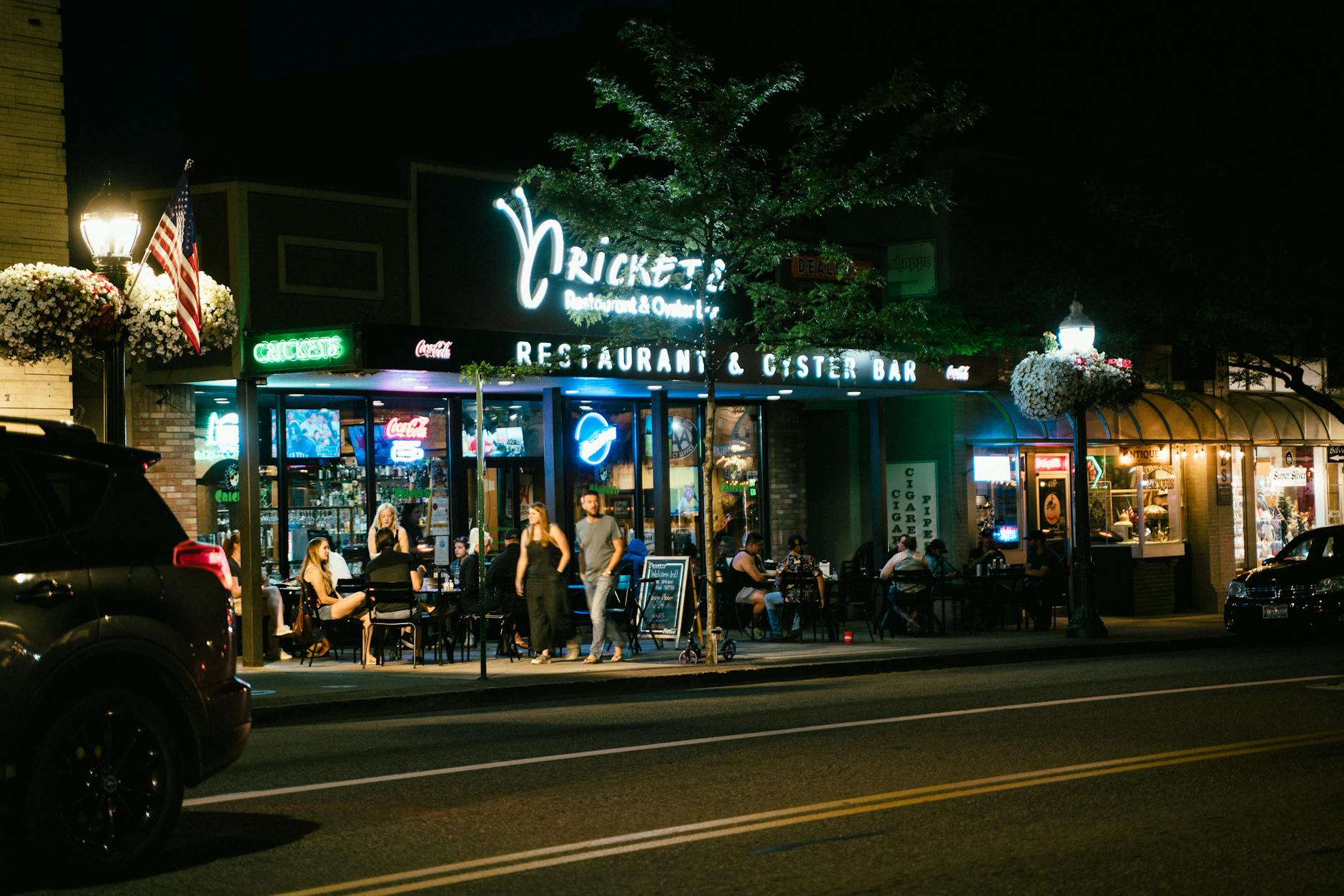 The Best Bars and Restaurants in the Pocono Mountains: Family & Group Guide